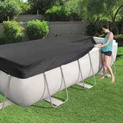 Capac pentru piscina cu cadru de metal Bestway 58232 de 396 x 172 cm.