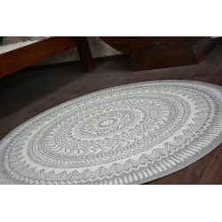 Covor rotund din sisal, ideal pentru spații exterioare