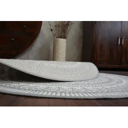 Covor rotund din sisal, perfect pentru camerele copiilor