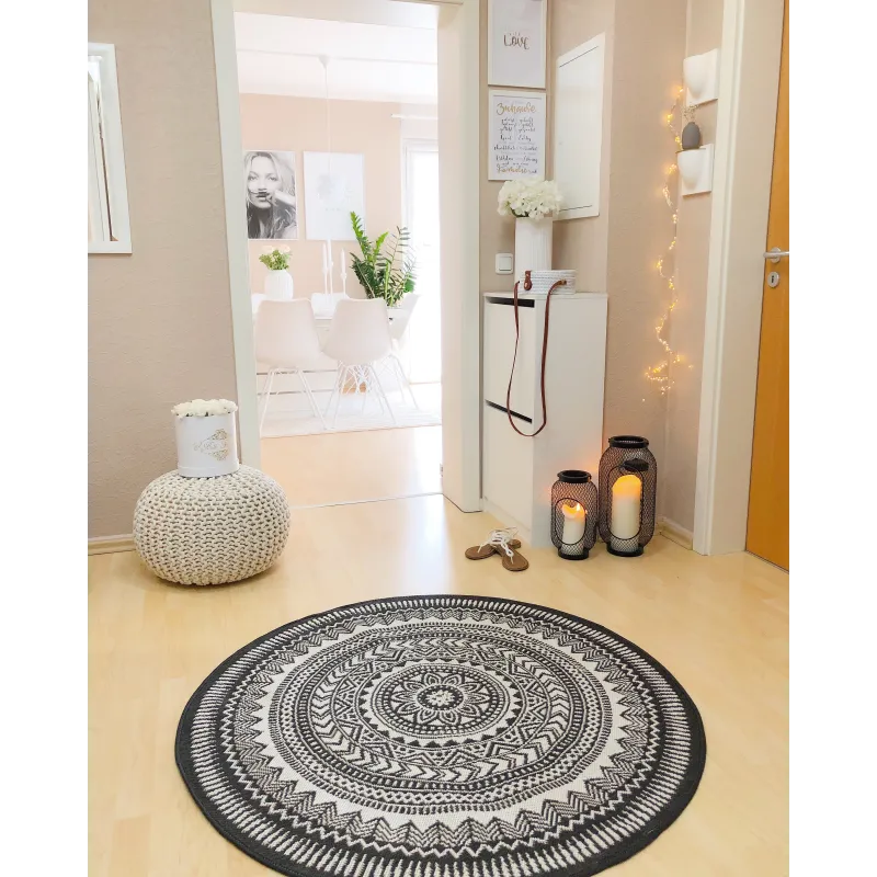 Covor din sisal negru, modern și elegant pentru spații contemporane