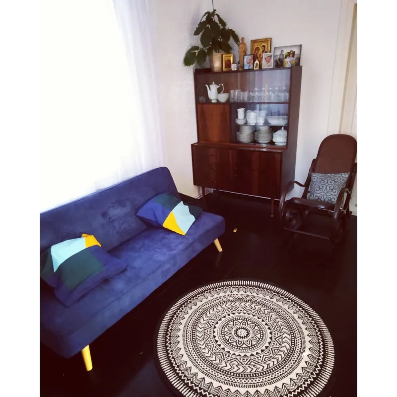 Covor rotund din fibre naturale, plăcut la atingere