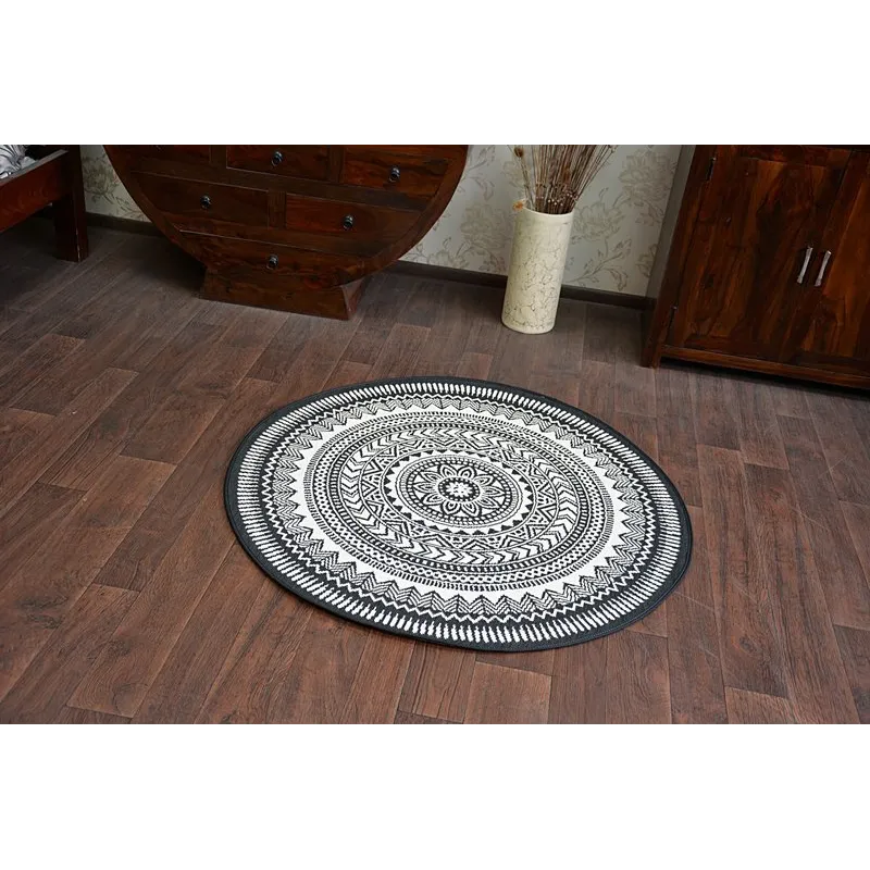 Covor rotund, perfect pentru camera copiilor, colorat și vesel
