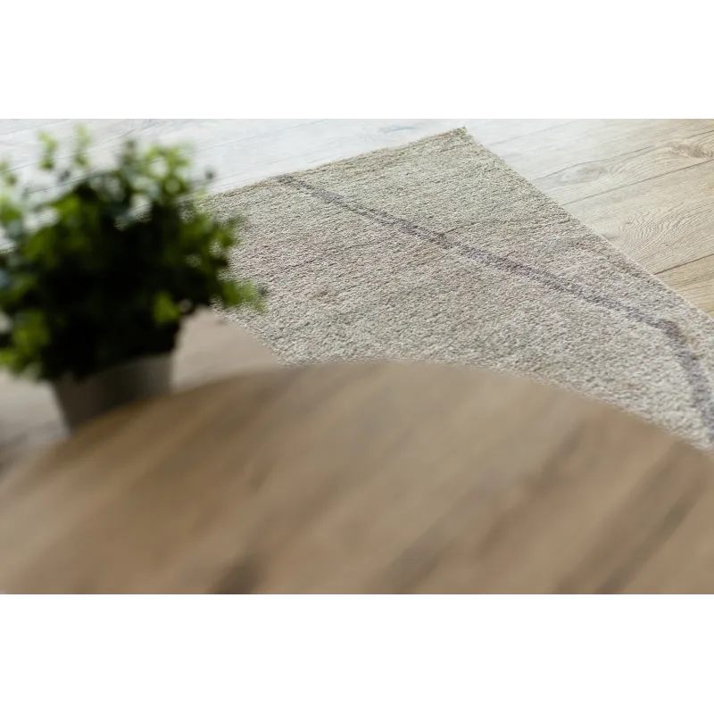 Covor crem cu model etnic, perfect pentru interioare moderne