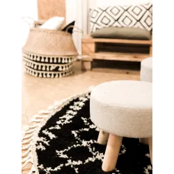 Covor moale cu ciucuri, ideal pentru dormitor sau living