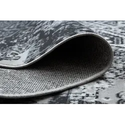 Covor patchwork versatil, excelent pentru camera copiilor