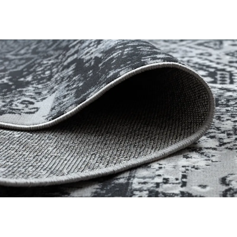 Covor patchwork versatil, excelent pentru camera copiilor