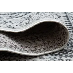 Covor vintage bej, perfect pentru grădini sau terase