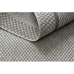 Covor din sisal boho, ideal pentru living sau dormitor, aducând un aer cald