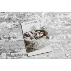 Covor LIRA E2558 gri, un element modern pentru decorul casei tale