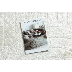 Covor elegant geometric, perfect pentru decorarea interioarelor moderne