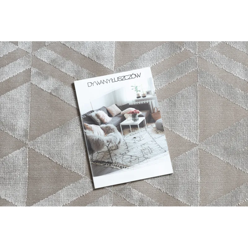Tapis PEARL 51323C bej cu un stil geometric, finisaj exclusiv