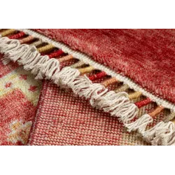 Covor HERIZ A0985A, ideal pentru sufragerii sau dormitoare, în stil clasic