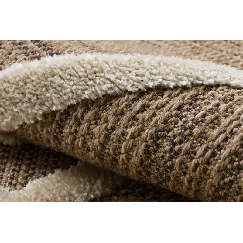 Covor elegant cu modele bej și crem, din sisal