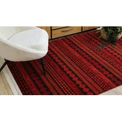 Culoare burgundy, covor ideal pentru sufragerie