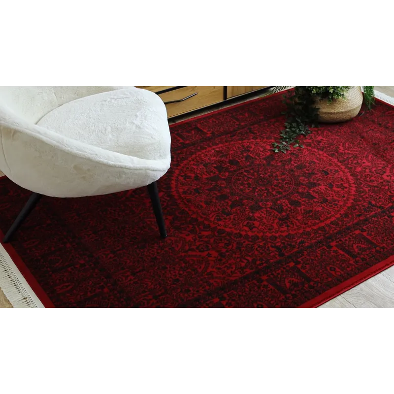 Covor burgund cu negru, design oriental, covor clasic