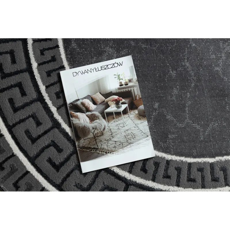 Covor rotund elegant cu design cheie grecească, gri, perfect pentru interioare moderne