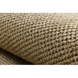Covor bej versatil, potrivit pentru orice decor interior