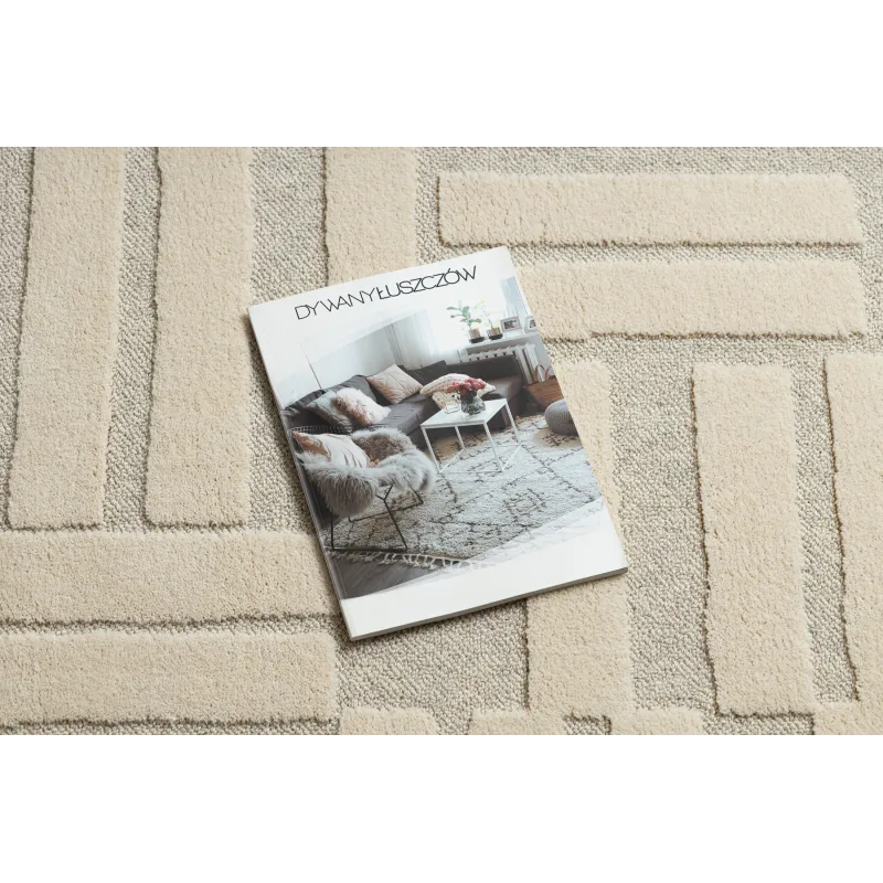 Covor din lână crem cu textură geometrică, perfect pentru interior modern