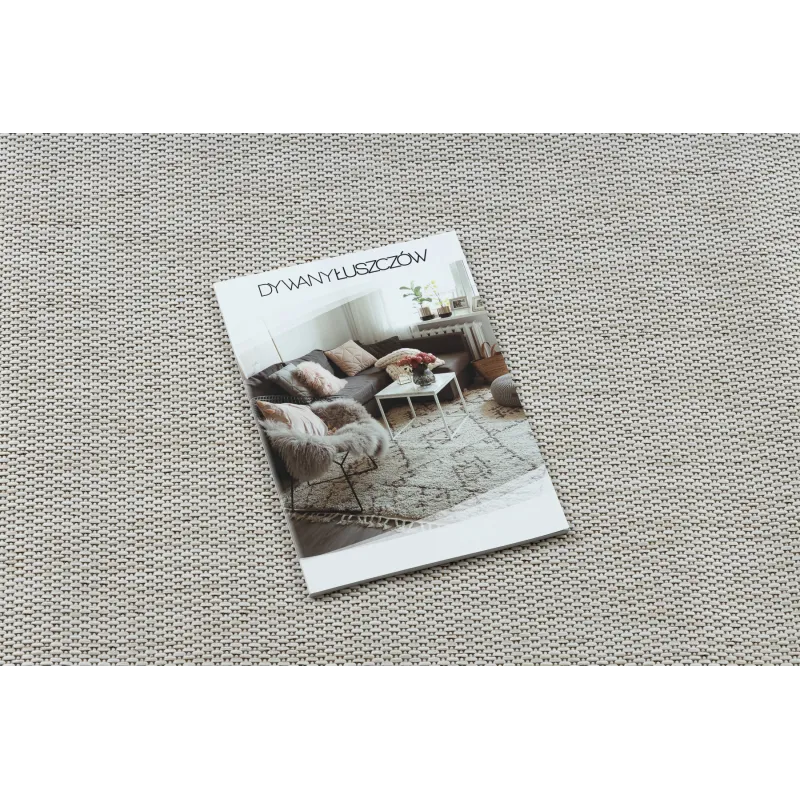 Covor din sisal de culoare piatră - un accesoriu elegant pentru orice interior