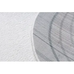 Covor cu un model modern și abstract, realizat din materiale de calitate