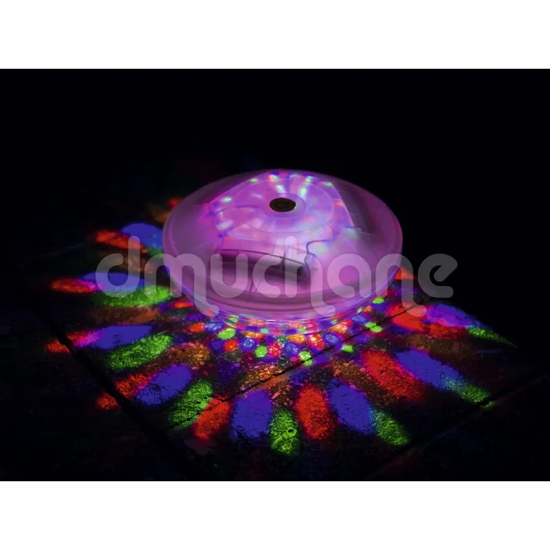 Lampa LED pentru piscină Bestway 58419 ideală pentru relaxare lângă piscină