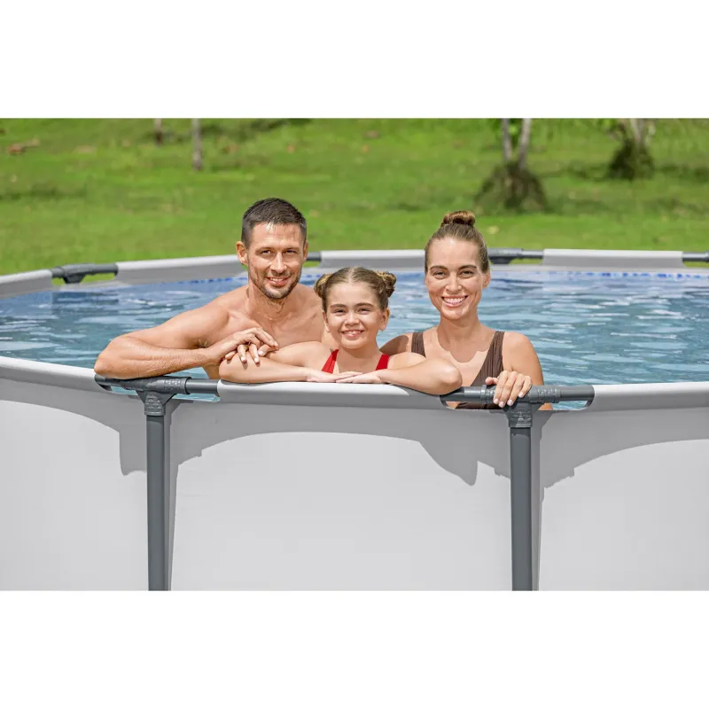 Piscină cu cadru, ideală pentru distracție în aer liber cu familia