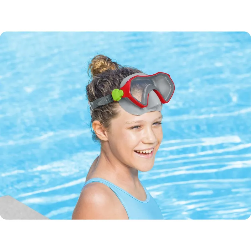 Mască de înot roșie elegantă, perfectă pentru piscină