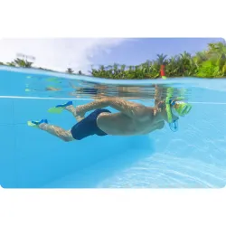Ideal pentru snorkeling în mare sau lac, un set pentru întreaga familie
