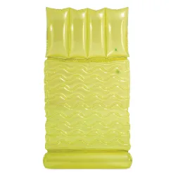 Saltea gonflabilă confortabilă verde lime, ideală pentru zilele la plajă